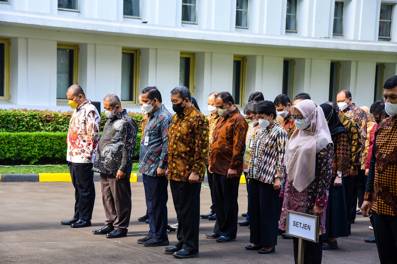 Kementerian ESDM RI - Media Center - News Archives - Sekjen Kementerian ...